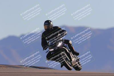 media/Nov-06-2023-Moto Forza (Mon) [[ce023d0744]]/3-Intermediate Group/Session 5 (Turn 9)/